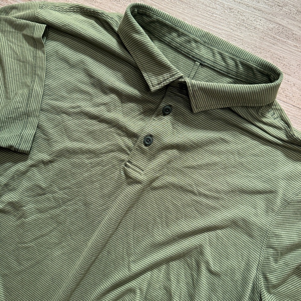 Lululemon Evolution Polo Shirt Mens M Green Striped Performance Athletic Golf